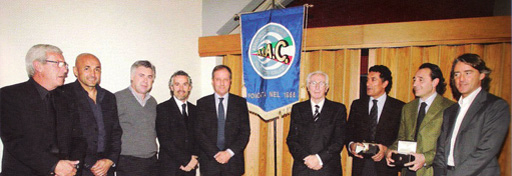 AIAC coaching members Marcello Lippi Spaletti, Ancelotti, Donadoni, Renzo Ulivieri, Azeglio Vicini, Claudio Gentile, Prandelli and Roberto Mancini trainers of football soccer school, Italian football soccer school to the world thanks to WBN and AIAC - the Italian football soccer association of coaches - the Italian football soccer school offers to the international players and teams the World Champions technical and tactical training to the USA soccer teams, Canada soccer players, UAE soccer league, Saudi Arabia teams, Australia teams and soccer players. We offer also customized training for soccer lovers as begineers camps, young soccer camps, girls football soccer training and professional Italian soccer Coaches for your team, our Italian soccer school offers the most prestige and winner Football Soccer coach camps and training in the world ready to coach in your country and become a Champion in your league