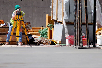 Architettura Italiana nelle nostre costruzioni, Gruppo Guido Costruzione, progetta, costruisce, gestisce cantieri edili a livello internazionale, il nostro dipartimento di ingegneria Edile conta con professionisti in ogni campo con esperienza pluriennale nella progettazione e realizzazione di opere edili tipo residenziale, impianti strutturale, costruzione ponti, progettazione gallerie, realizzazione scavi, strade, strutture per cantieri internazionali nonch la impiantistica necessaria per opere edili a medio e lungo termine. Disegno e progettazione di architettura nella edilizia per residenze, ville, impianti industriali ed applicazioni di cantieri internazionali