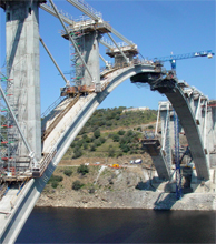 Control de calidad y test de los materiales durante la construccion, diseo de residencias, casas y estructuras para edificios comerciales e industriales, empresa de construccion Italiana formada por ingenieros civiles especializados en diseo de proyectos, planeamiento de obras civiles internacionales, construye y organiza proyectos de construccion civil y estructuras como carreteras urbanas, puentes interurbanos, aeropuertos, tuneles de perforacion, ferrovias en montanas y selva, construccion de casas residenciales, proyectacion de edificios comerciales e industriales, digas y reservorios. Nuestro Grupo de Ingenieros de Construccion son expertos en gestion de proyectos internacionales, diseo de la mezcla del concreto, calculos de costos, planeamiento, ingenieria de seguridad, gestion de la compara de materiales, seleccion de equipos e ingenieria de costos y definicion de presupuestos